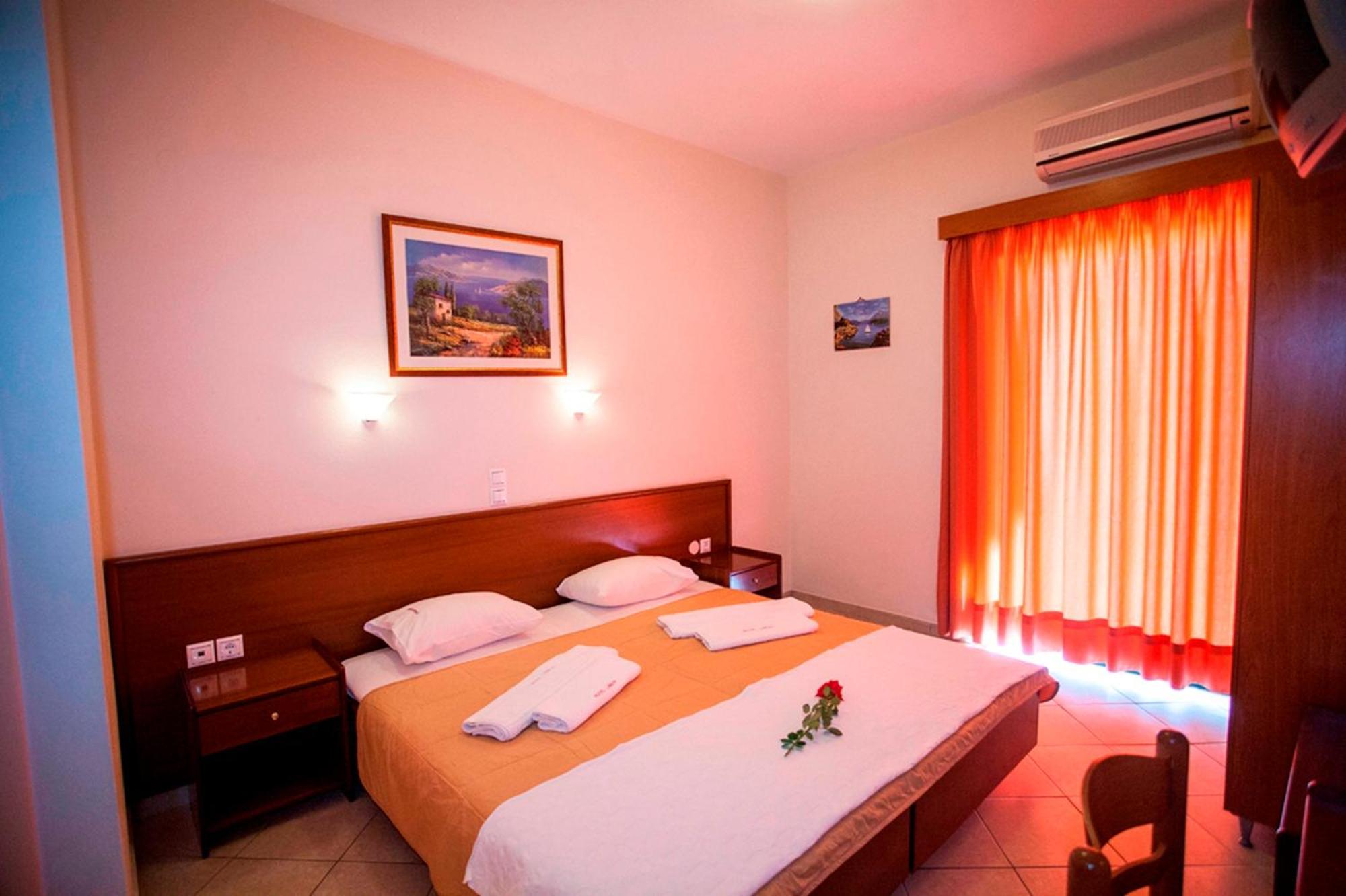 Hotel Loukas Vrachos Vráhu-part Kültér fotó